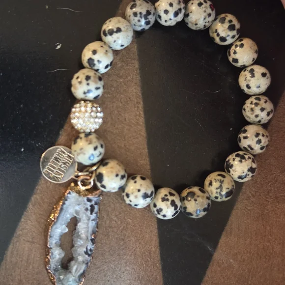 Elegant Kinsey Armelle Stone 3 Beaded Bracelet Set - Picture 4 of 6